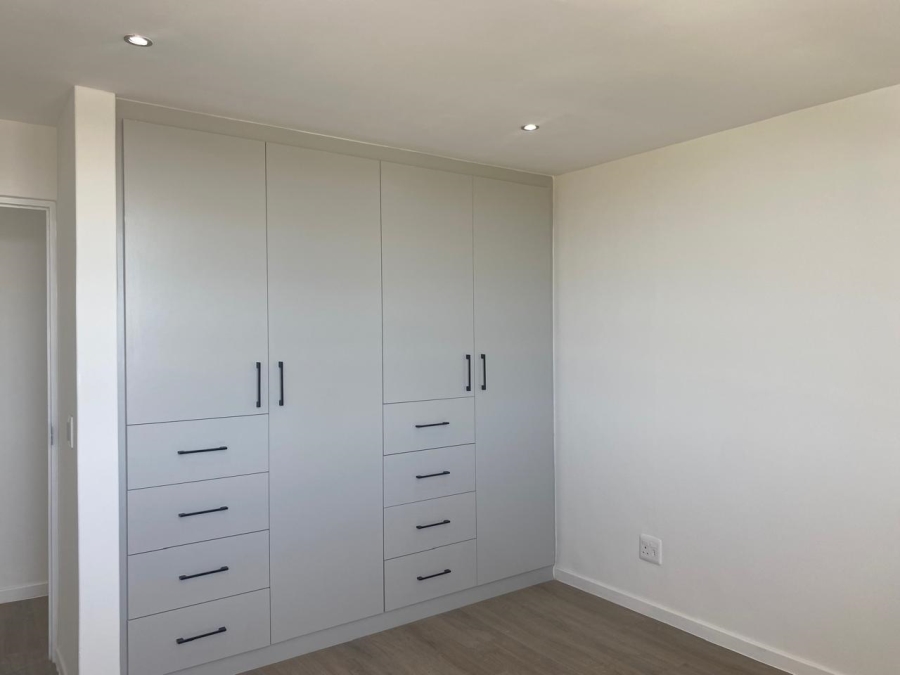 2 Bedroom Property for Sale in Claremont Western Cape